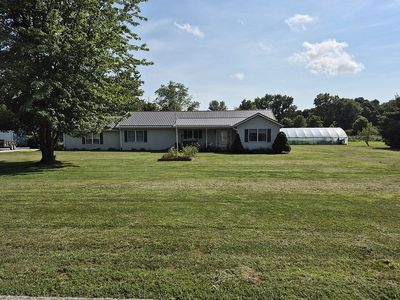 211 E State St, New Ross, IN, 47968