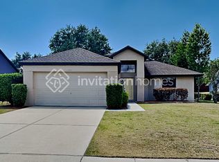 4460 Treasure Cay Rd, Tavares, FL 32778