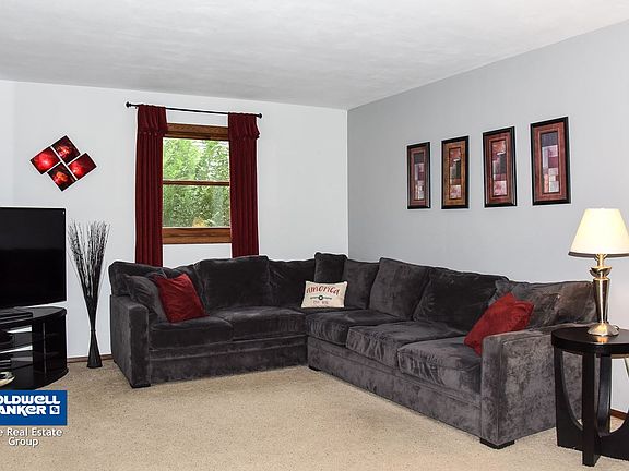 Plenty of options for furniture placement