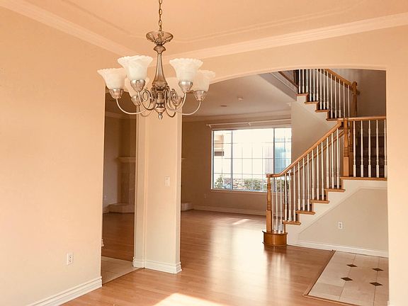 5th image of 831 La Cadena Ave APT A