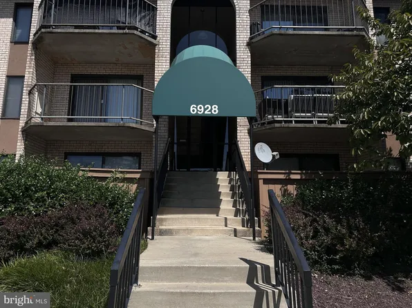 6928 Hanover Pkwy APT 302, Greenbelt, MD 20770