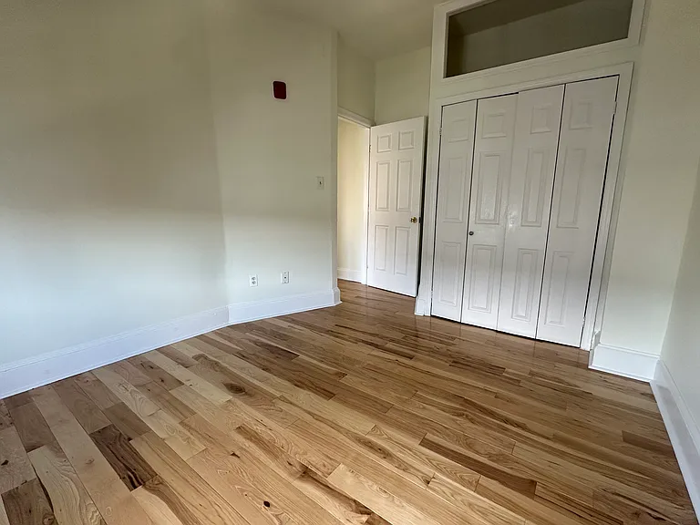 2738 Poplar St #2F — Photo 8