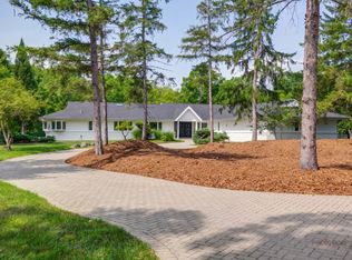 18 Alexandra Dr, Mettawa, IL 60048