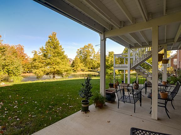 4th image of 405 Autumn Lake Trl