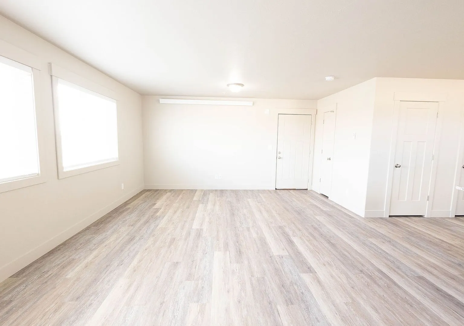 6327 North Freedom Road — Photo 4