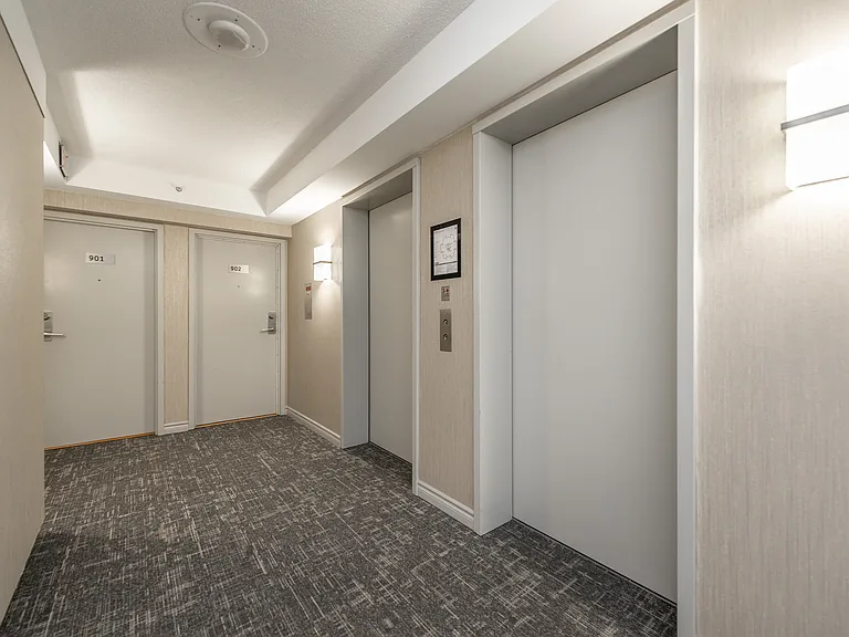 150 Keith Rd E — Photo 12