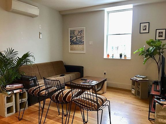 3rd image of 880 Dekalb Ave #513