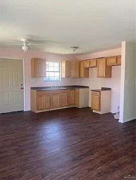 5th image of 206 W Hazel St