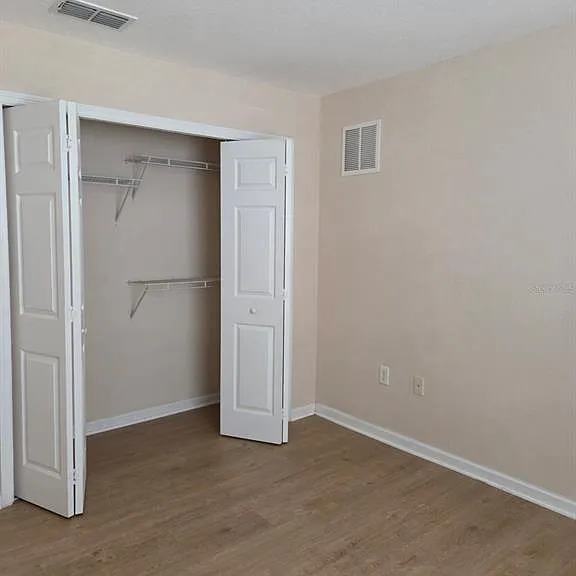 5824 Lake Pointe Village Cir #504 — Photo 10