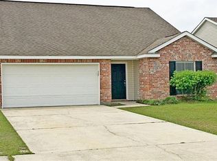 1068 Clairise Ct, Slidell, LA 70461