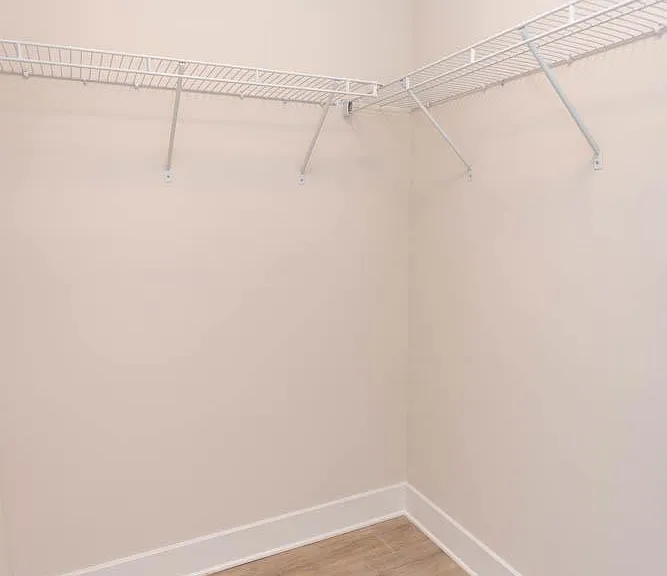 1275 E 4th St #202 — Photo 16