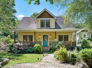 10 Flaxen Ln, Asheville, NC 28803
