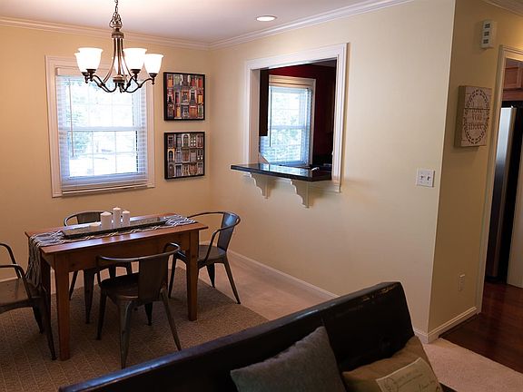 4th image of 3675 Willowlea Ct Unit 6