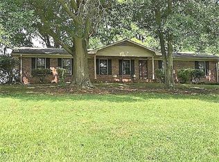 18 Oak Hill Cres, Cartersville, GA