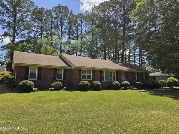 3209 Sunset Avenue, Farmville, NC 27828