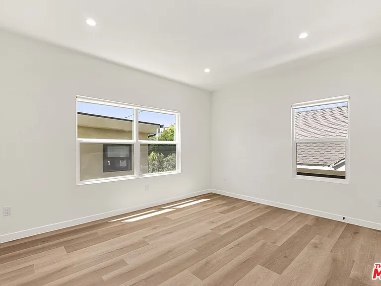 1305 Lucile Ave #3 — Photo 15