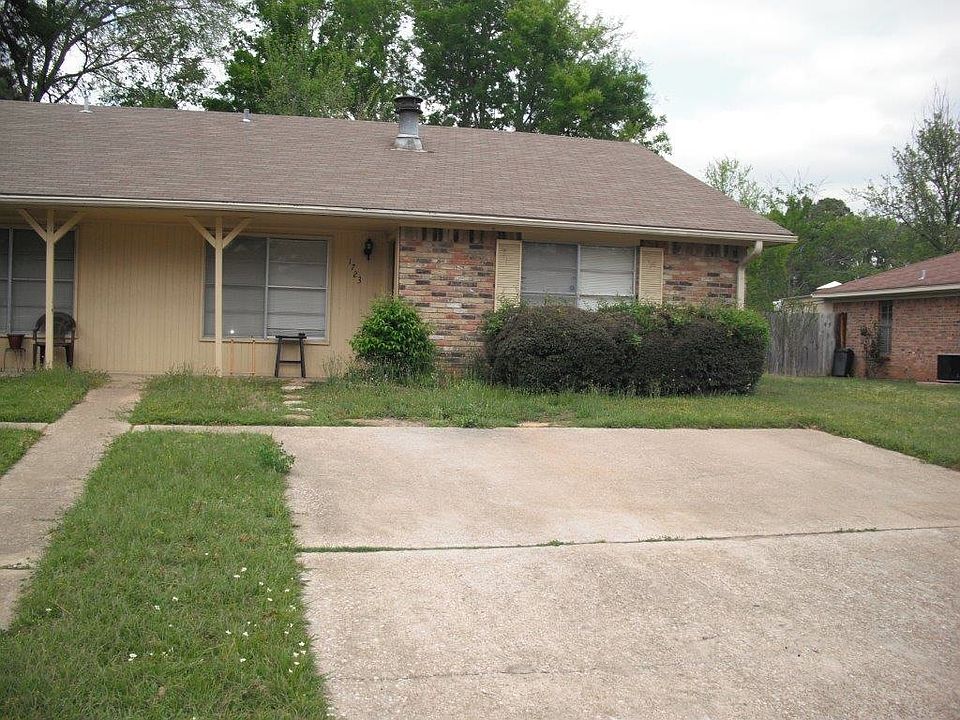 1st image of 1723 Clearwood Dr