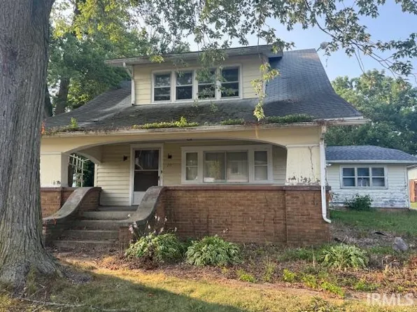 211 Dole St, Hudson, IN 46747