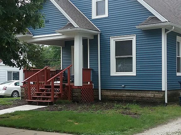 front of house facing Ells Ave.