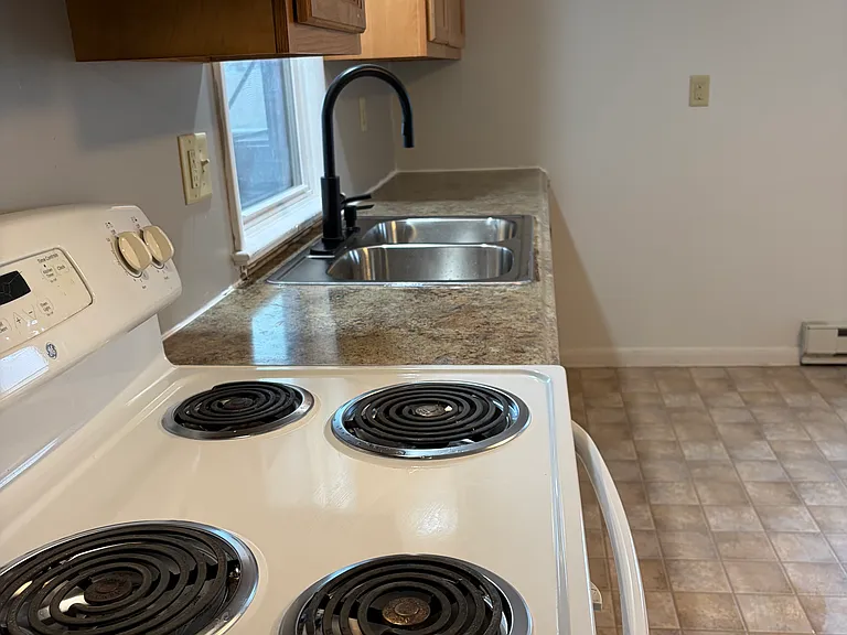 211A N Railroad St — Photo 14