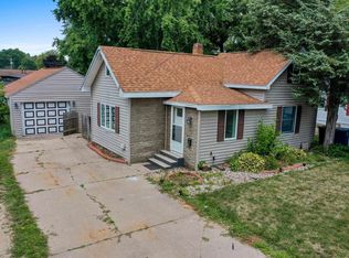 1831 Plymouth St, Oshkosh, WI 54901