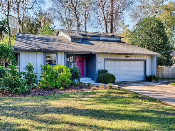 5717 NW 38th Pl, Gainesville, FL 32606