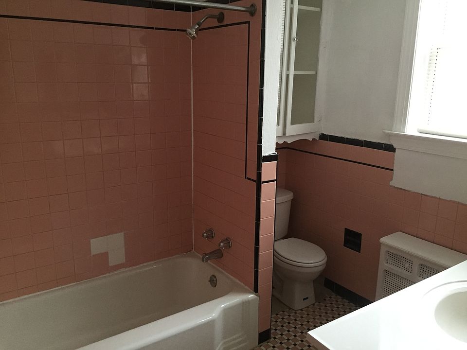 full bathroom on 2nd floore