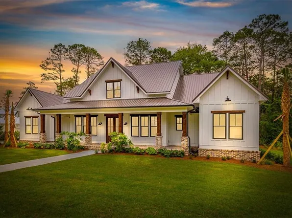 128 W Point Parkway St, Simons Island, GA 31522