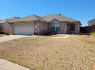 812 Newberry Trl, Fort Worth, TX 76120
