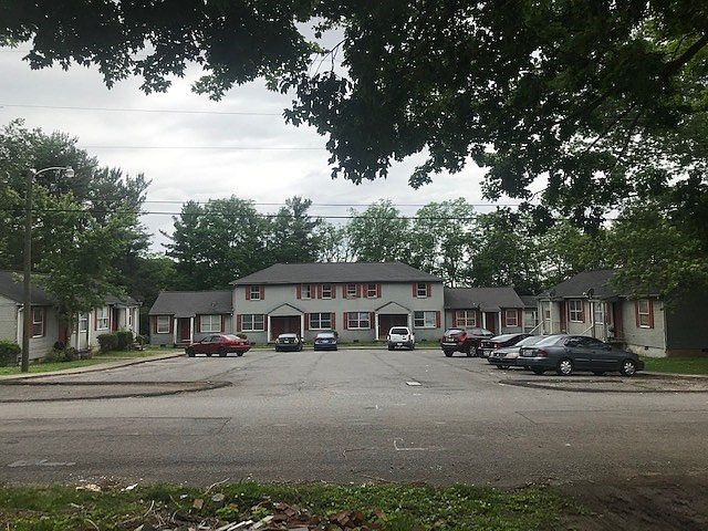 1st image of Iroquois Ave