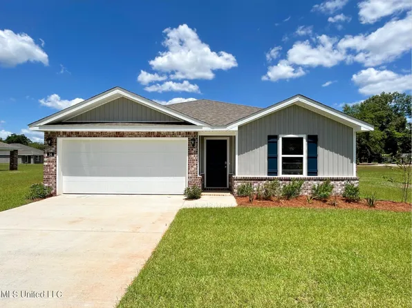 34 Sunset Dr, Lucedale, MS 39452