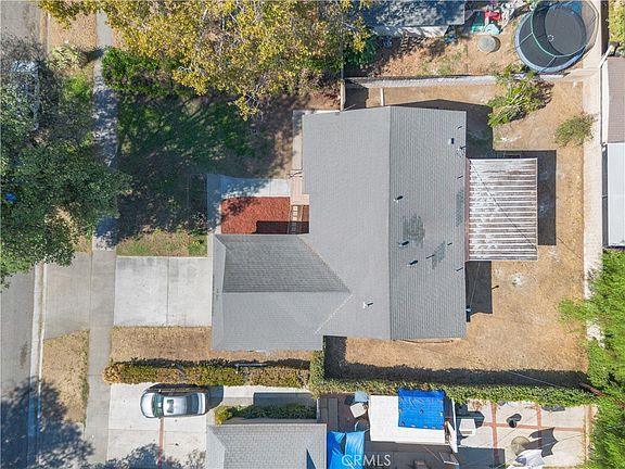 5th image of 3555 Ross St