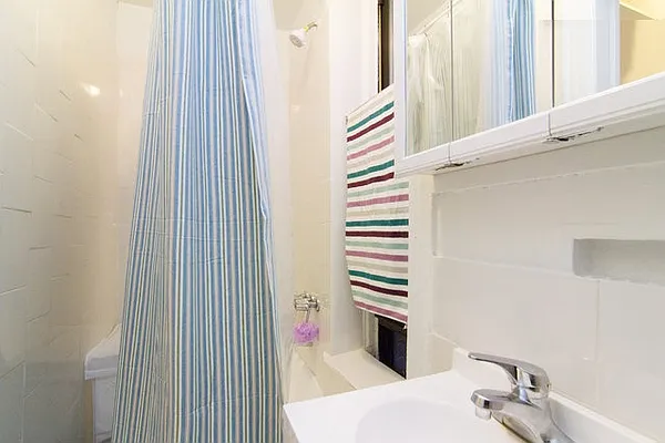 Rented by ER (DO NOT USE) | media 8