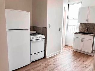 166 India St APT 3R, Brooklyn, NY 11222