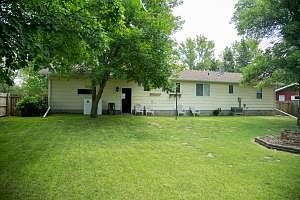 2nd image of 111 Stephen Dr NE