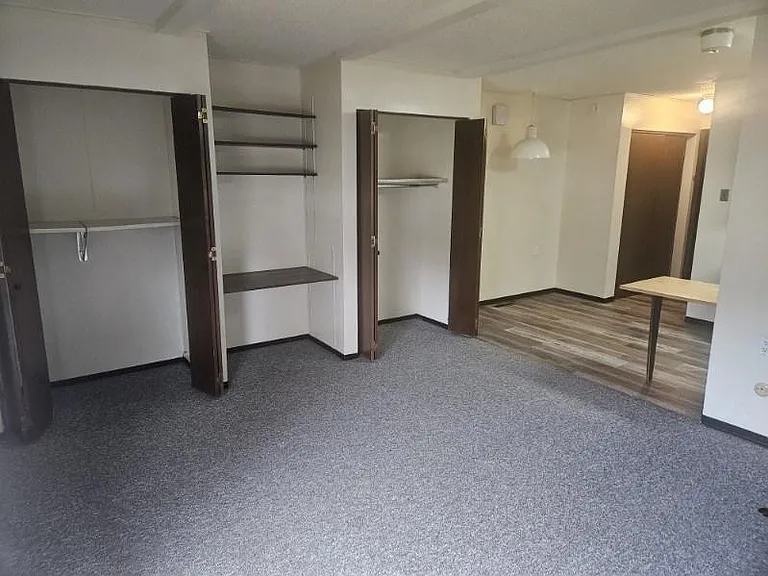Heritage West Apartments — Photo 9