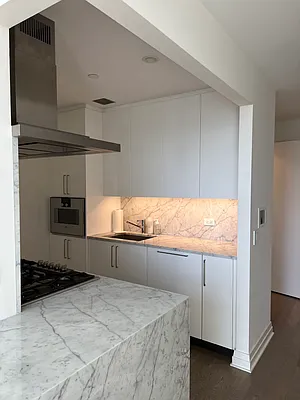 Rented by Christie's International Real Estate Group, LLC | media 43