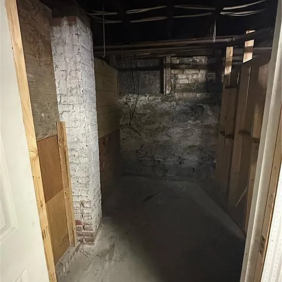 71 Hamlet Ave #1R — Photo 15