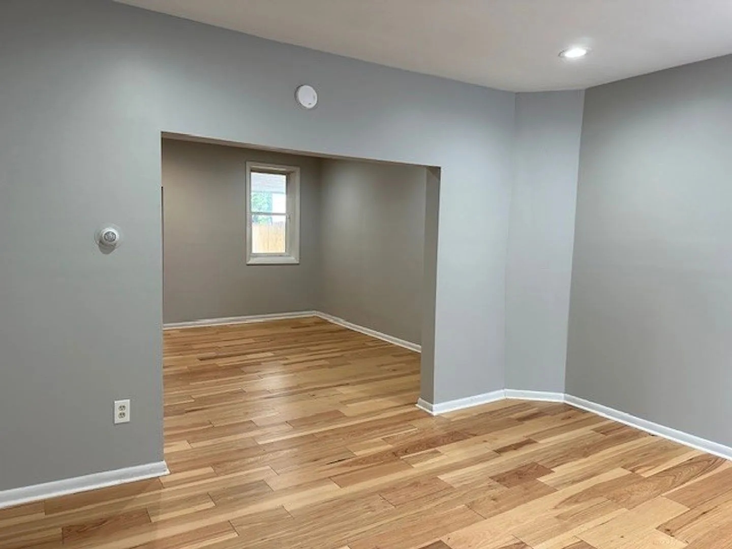 Introducing a cozy updated 3-bedroom, 1-bathroom house located in the Harrisburg School District ... — Photo 2