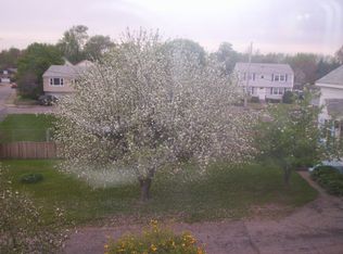 375 Mendon Ave, Pawtucket, RI 02861