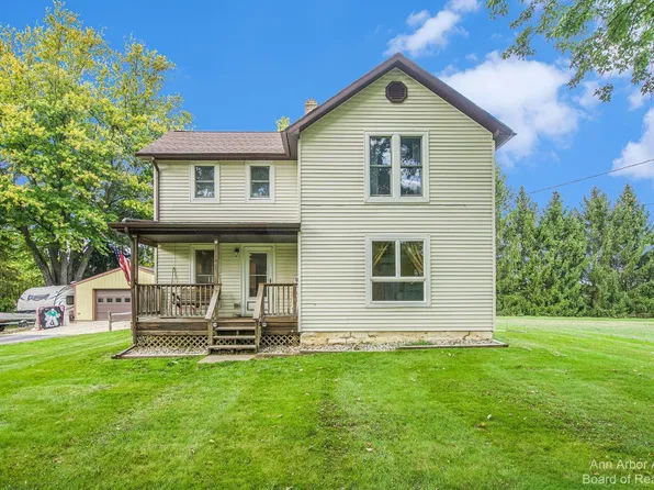 17300 Fahrner Rd, Chelsea, MI 48118
