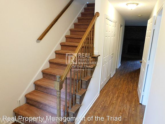 2nd image of 4346A Edith Ln