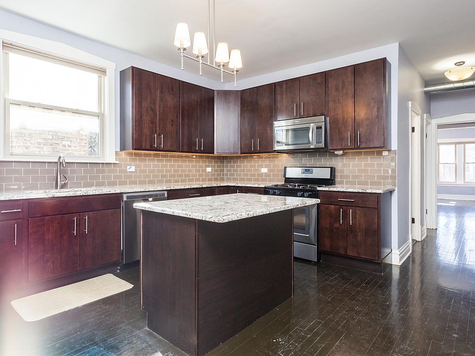 1st image of 3309 N Avers Ave #1