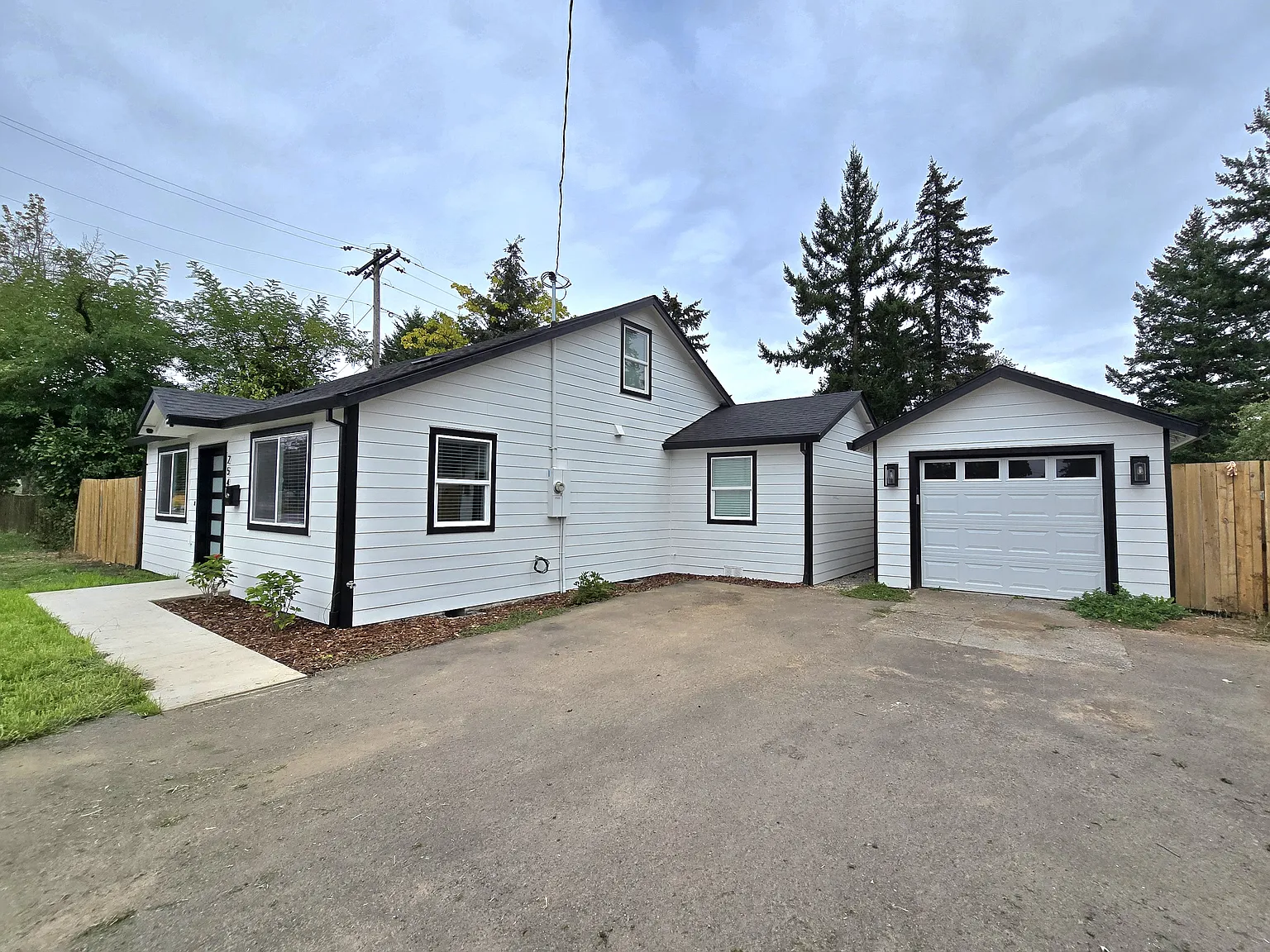 3 bed, 1815 sqft, $4,500 — Photo 2