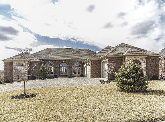 3rd image of 149 Freybrook Dr