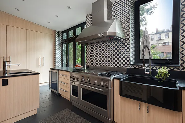 Sold by Compass | media 3