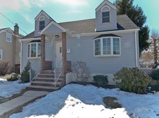 228 South St, Saddle Brook, NJ 07663
