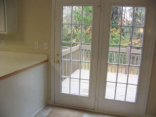 3rd image of 400 Corbin Ct