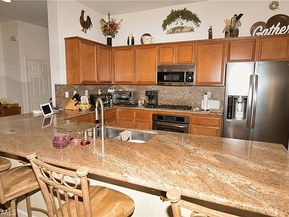 4th image of 23915 Augusta Dr