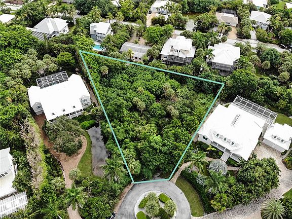 3rd image of 1305 Seaspray Ln Lot 18